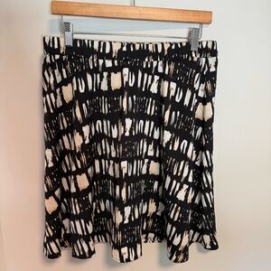 Banana Republic Black and White Skirt